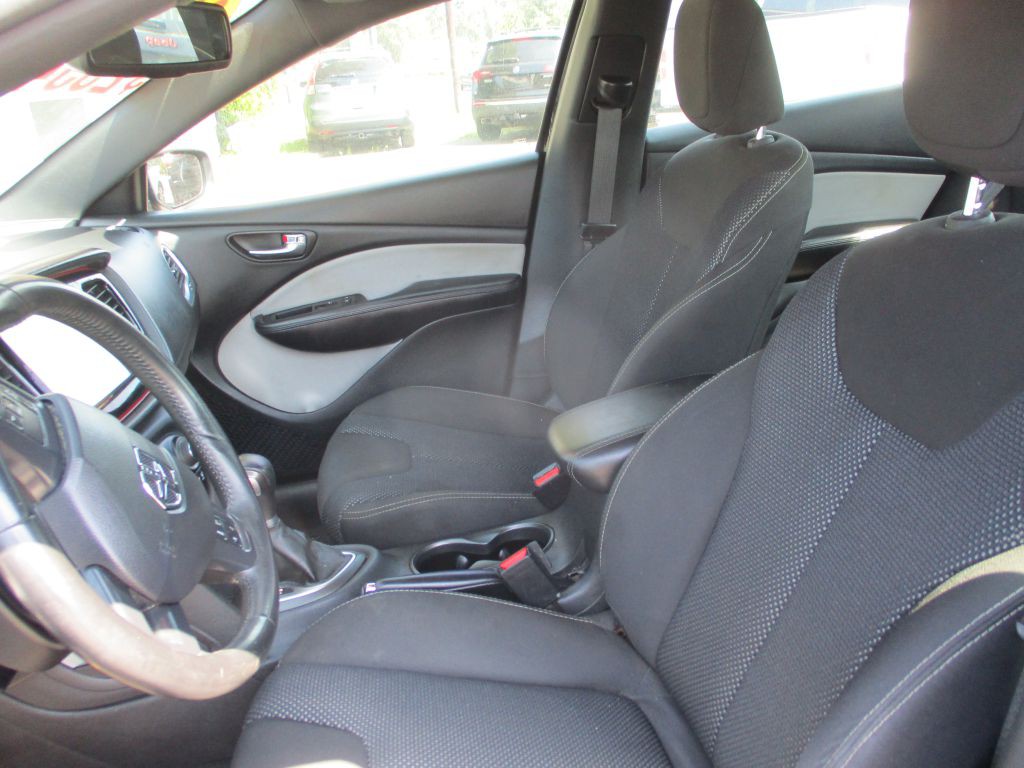 2016 Dodge Dart Image 14