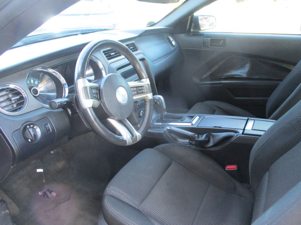 2014 Ford Mustang Image 13