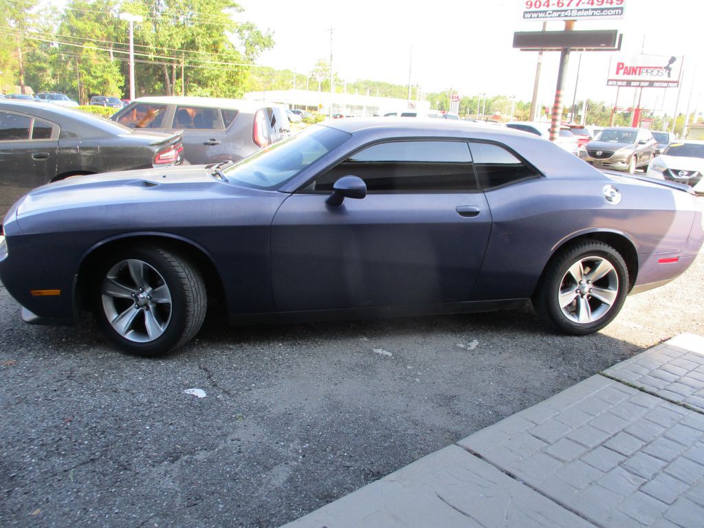 2014 Dodge Challenger Image 3