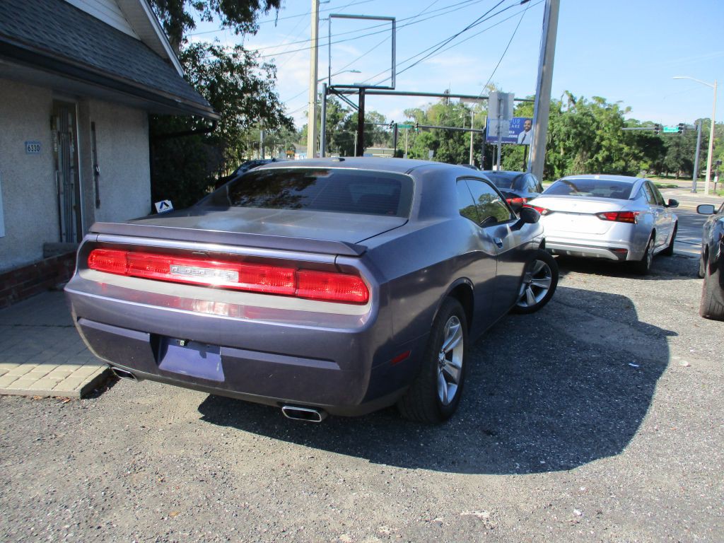 2014 Dodge Challenger Image 6