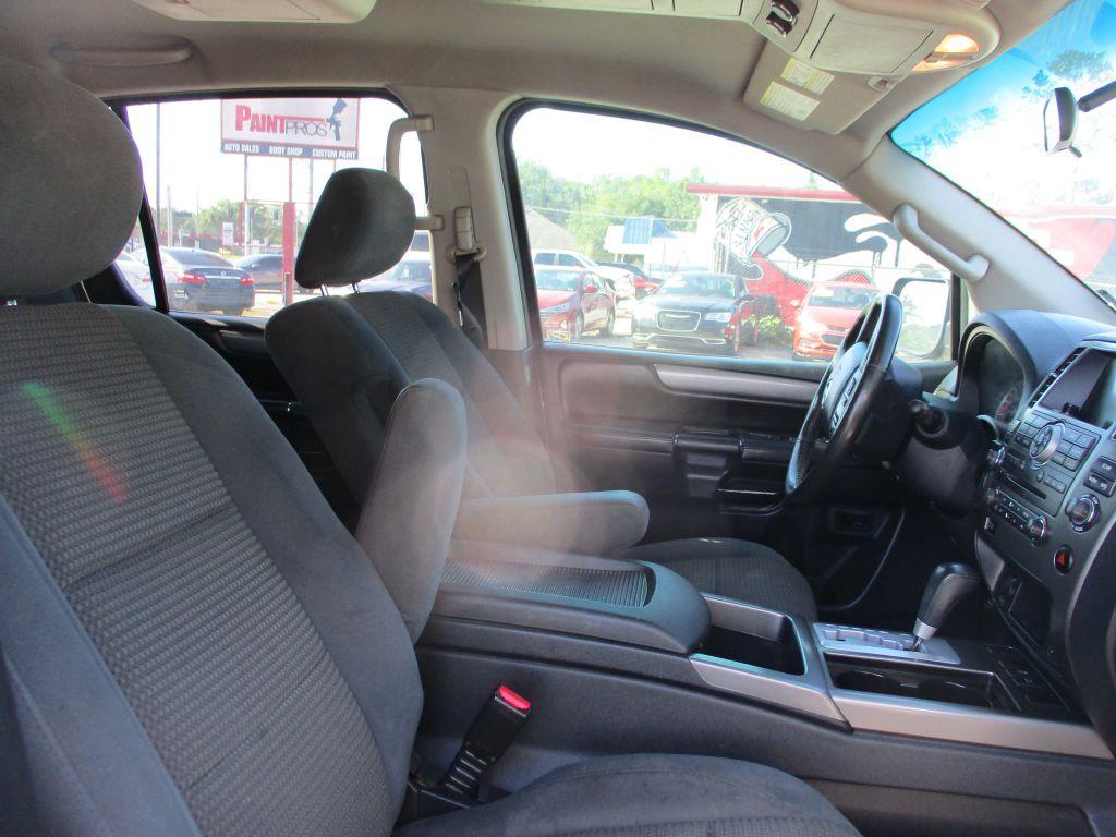 2014 Nissan Armada Image 10