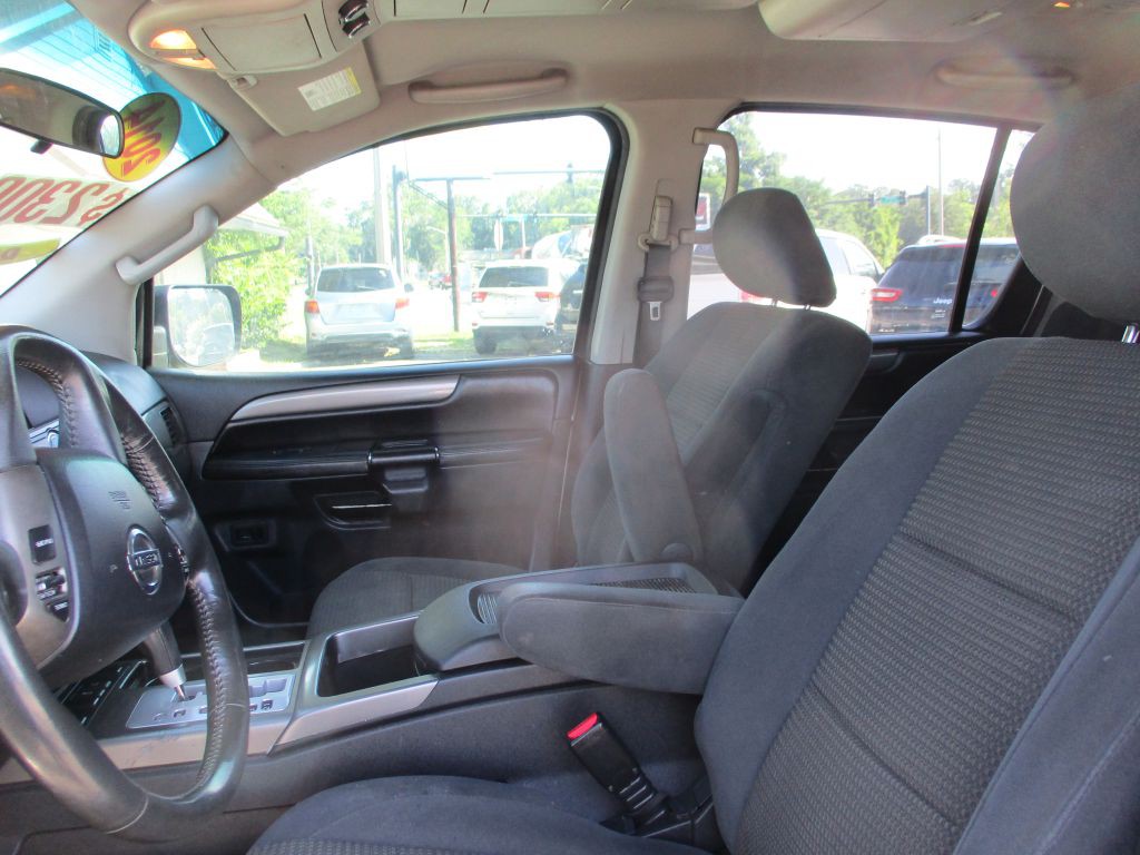 2014 Nissan Armada Image 17