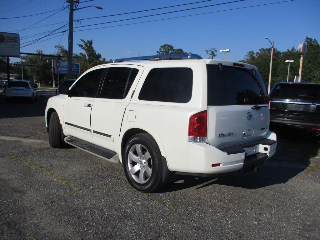 2014 Nissan Armada Image 4