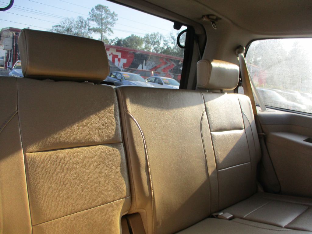 2014 Nissan Armada Image 13