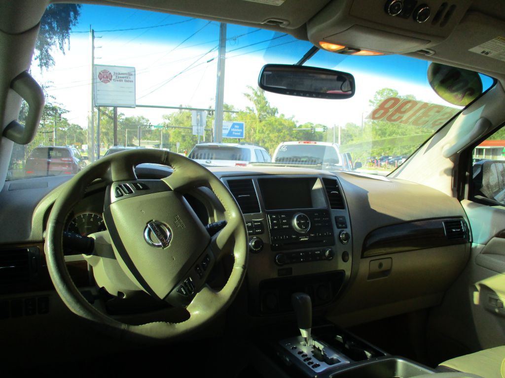 2014 Nissan Armada Image 16