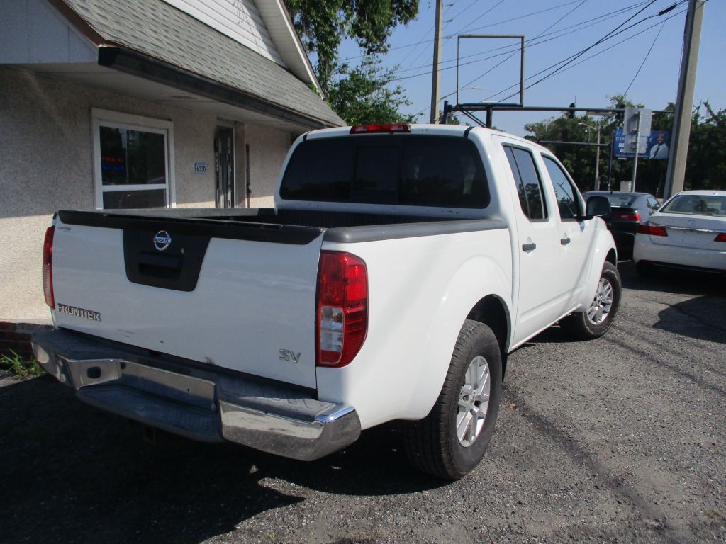 2015 Nissan Frontier Image 6