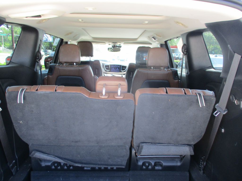2017 Chrysler Pacifica Image 15