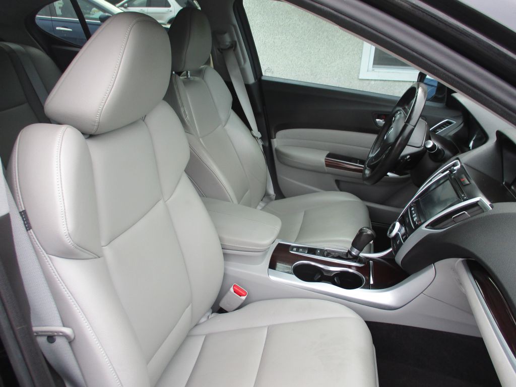 2017 Acura TL Image 10