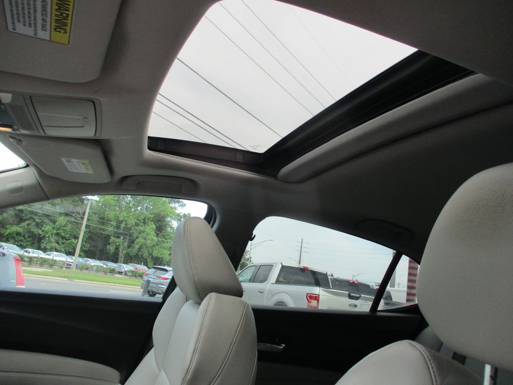 2017 Acura TL Image 15