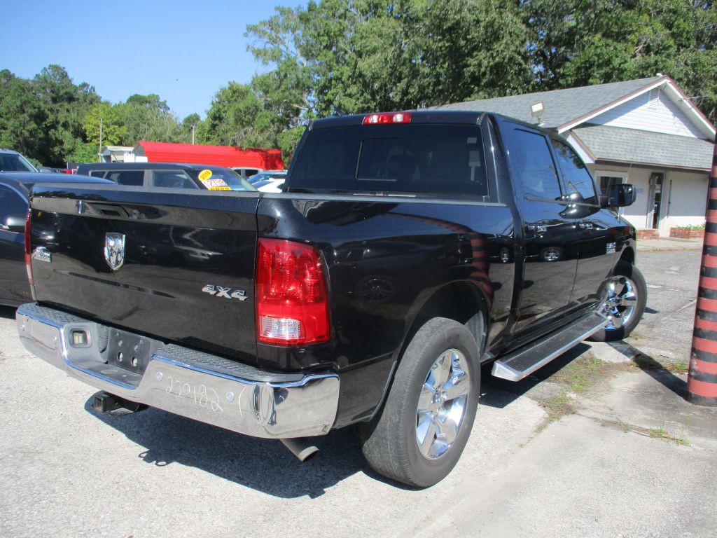 2017 RAM 1500 Image 7