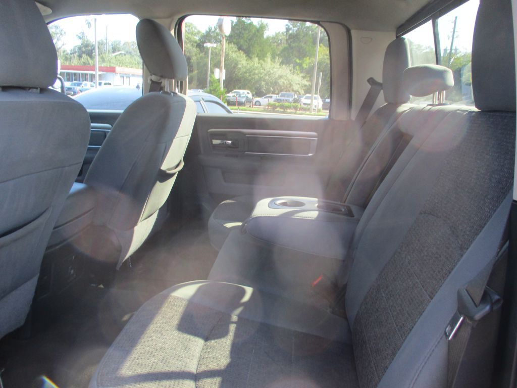 2017 RAM 1500 Image 12