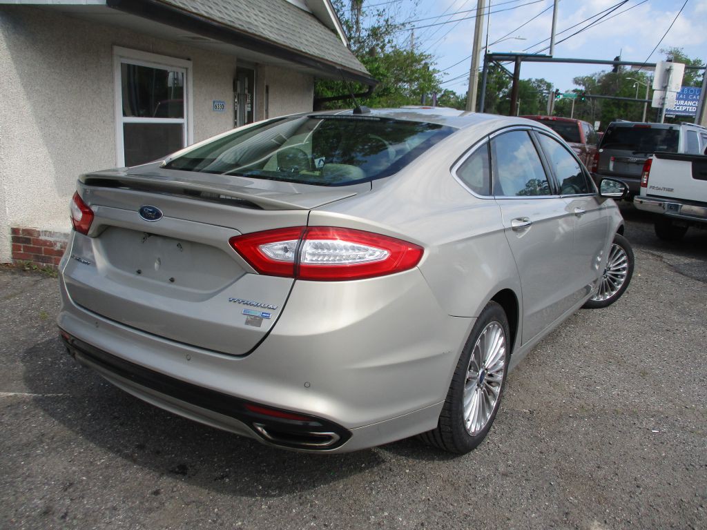 2016 Ford Fusion Image 6