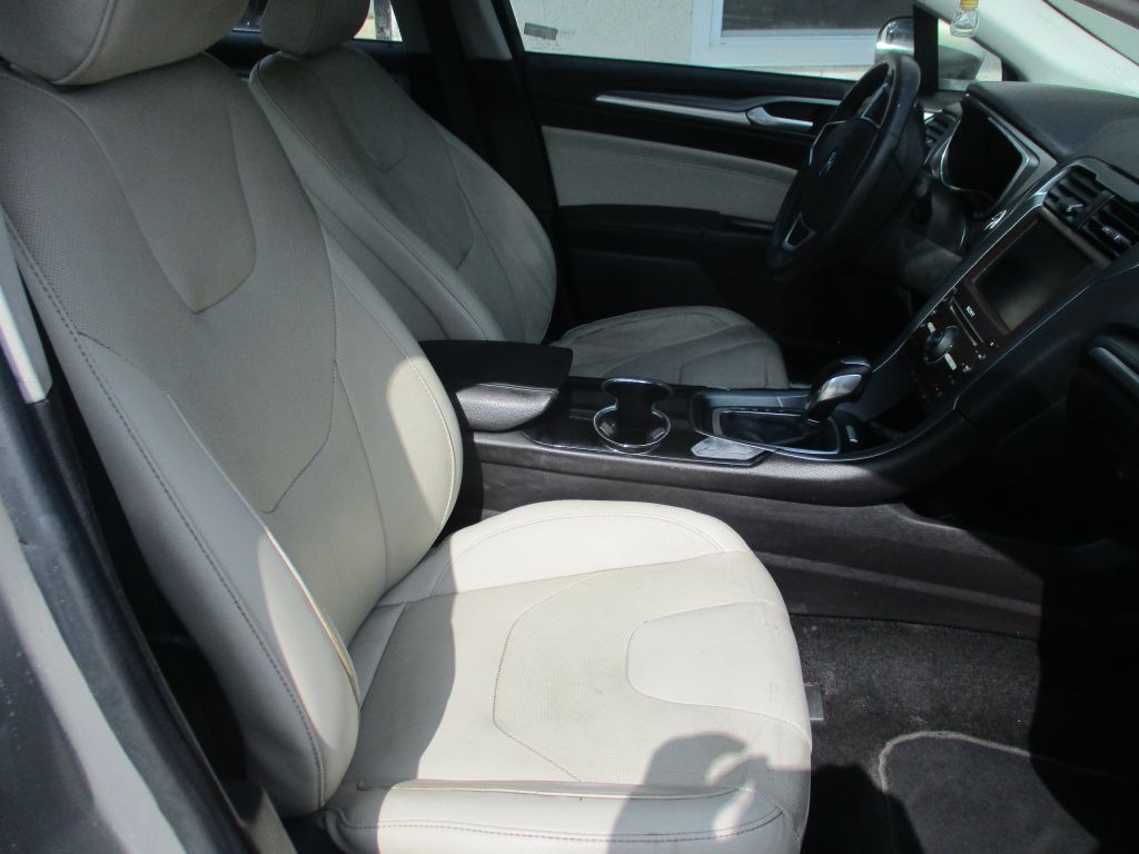 2016 Ford Fusion Image 10