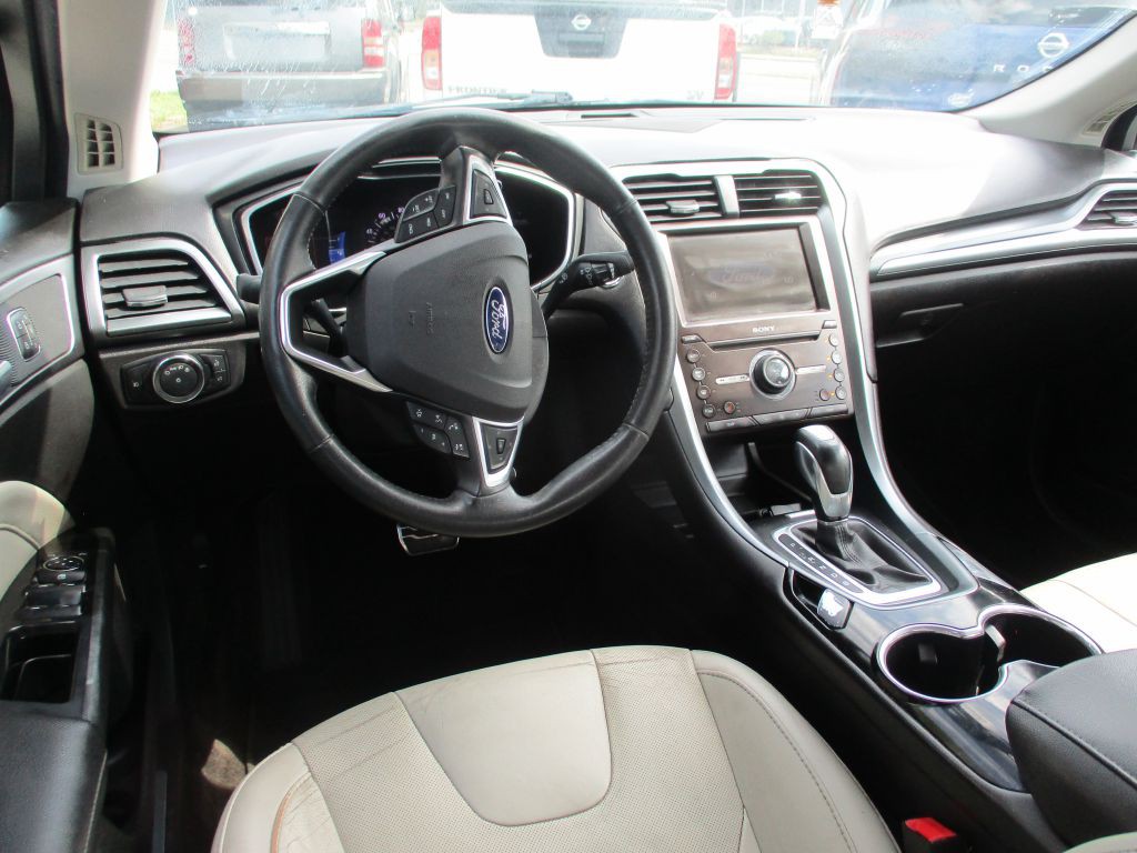 2016 Ford Fusion Image 13