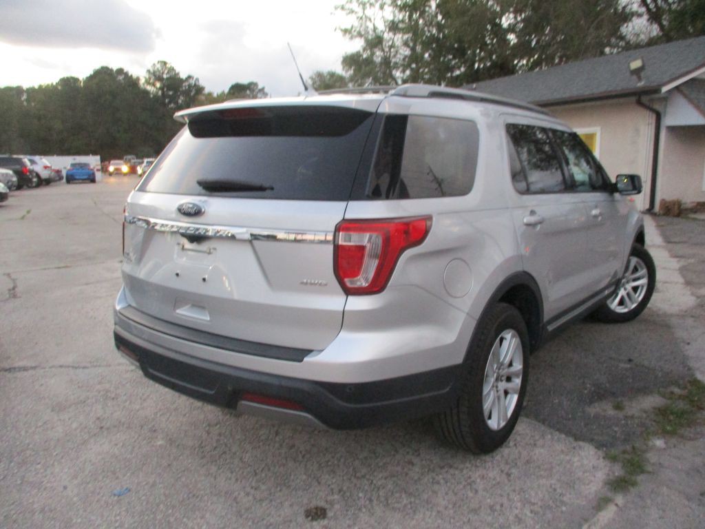 2019 Ford Explorer Image 6