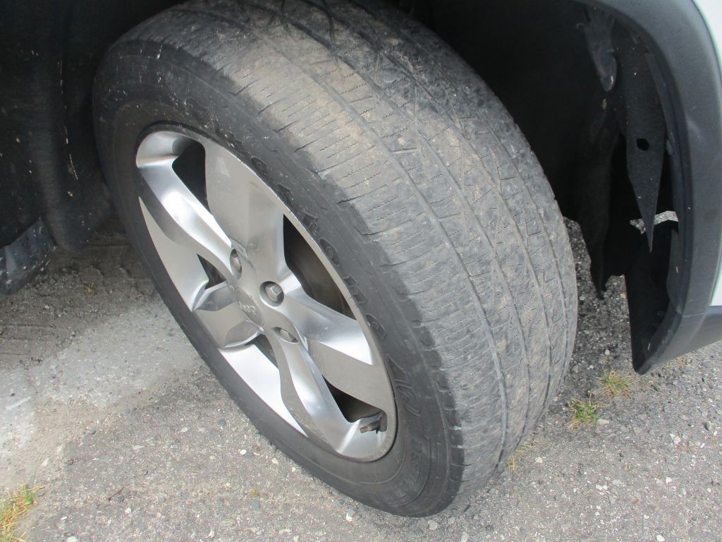 2013 Jeep Grand Cherokee Image 9