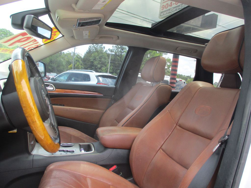 2013 Jeep Grand Cherokee Image 16