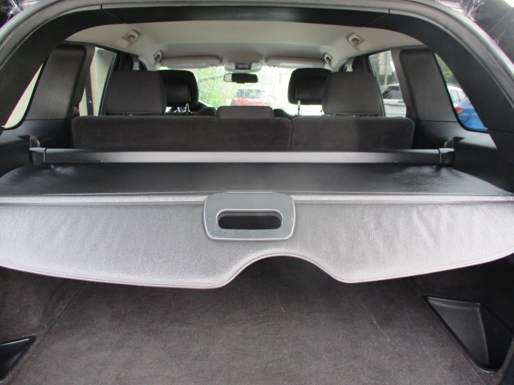 2011 Jeep Grand Cherokee Image 13