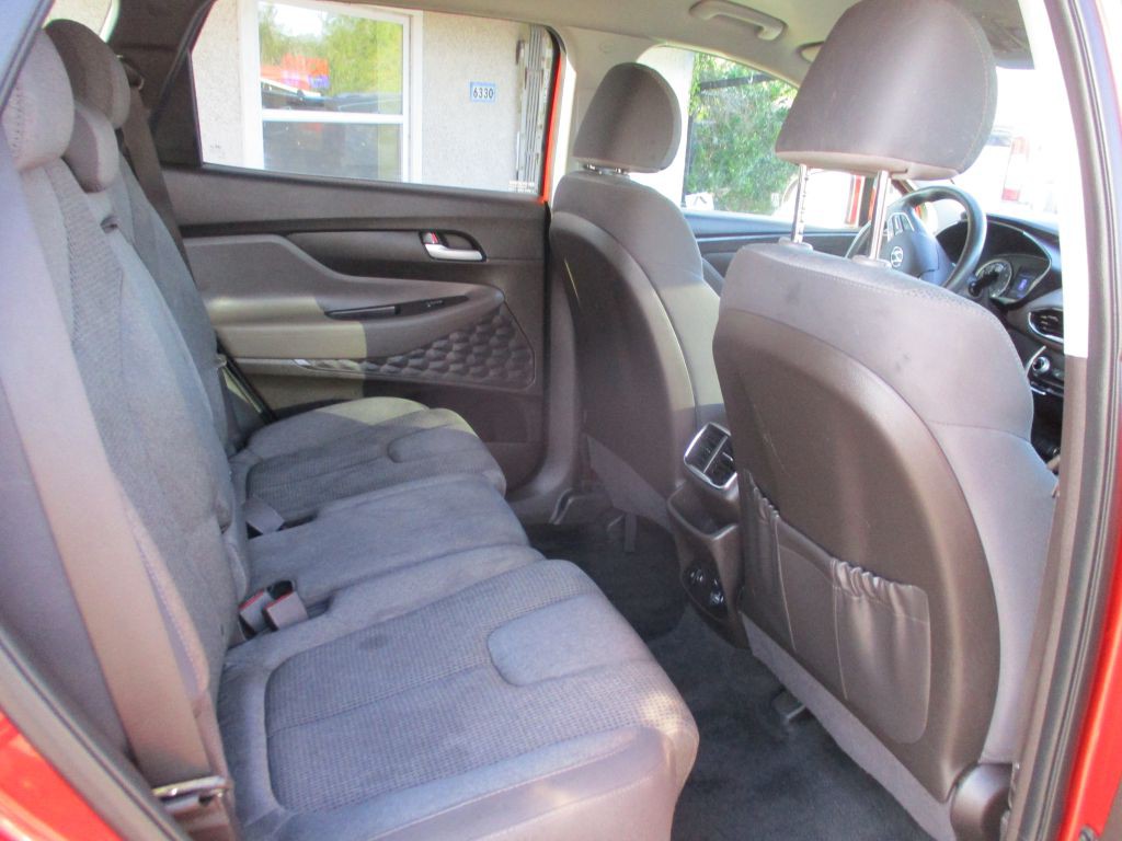 2020 Hyundai Santa Fe Image 10