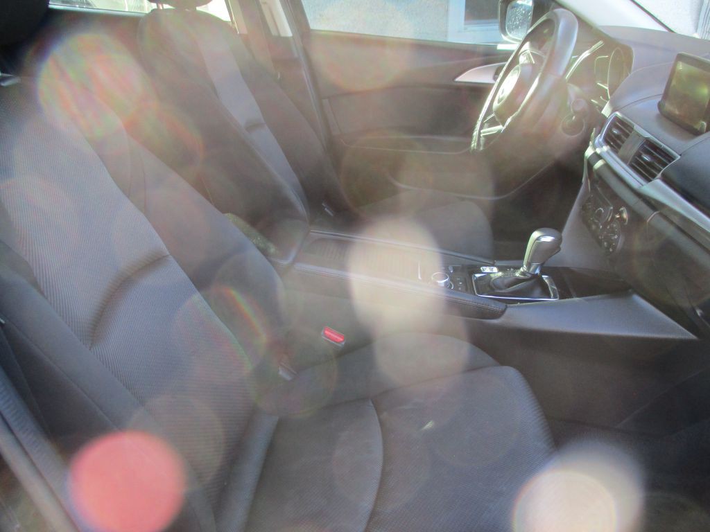 2017 Mazda Mazda3 Image 10