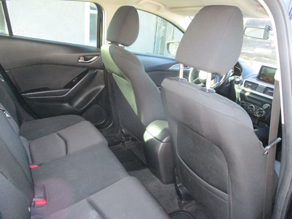 2017 Mazda Mazda3 Image 11