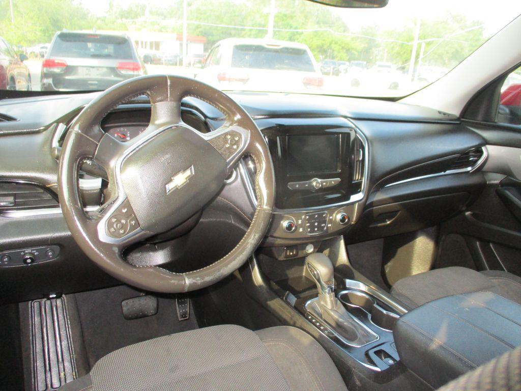 2021 Chevrolet Traverse Image 13
