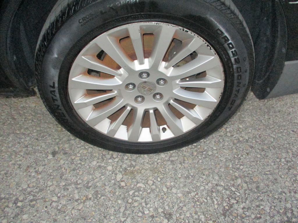 2011 Lincoln MKT Image 15