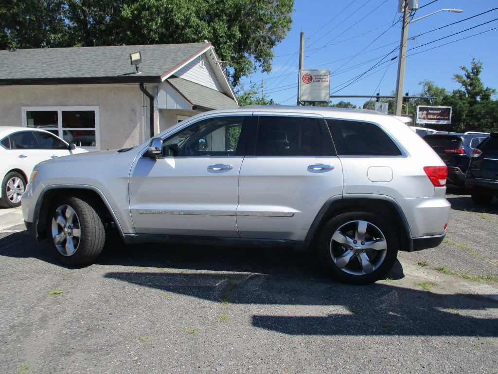 2011 Jeep Grand Cherokee Image 5