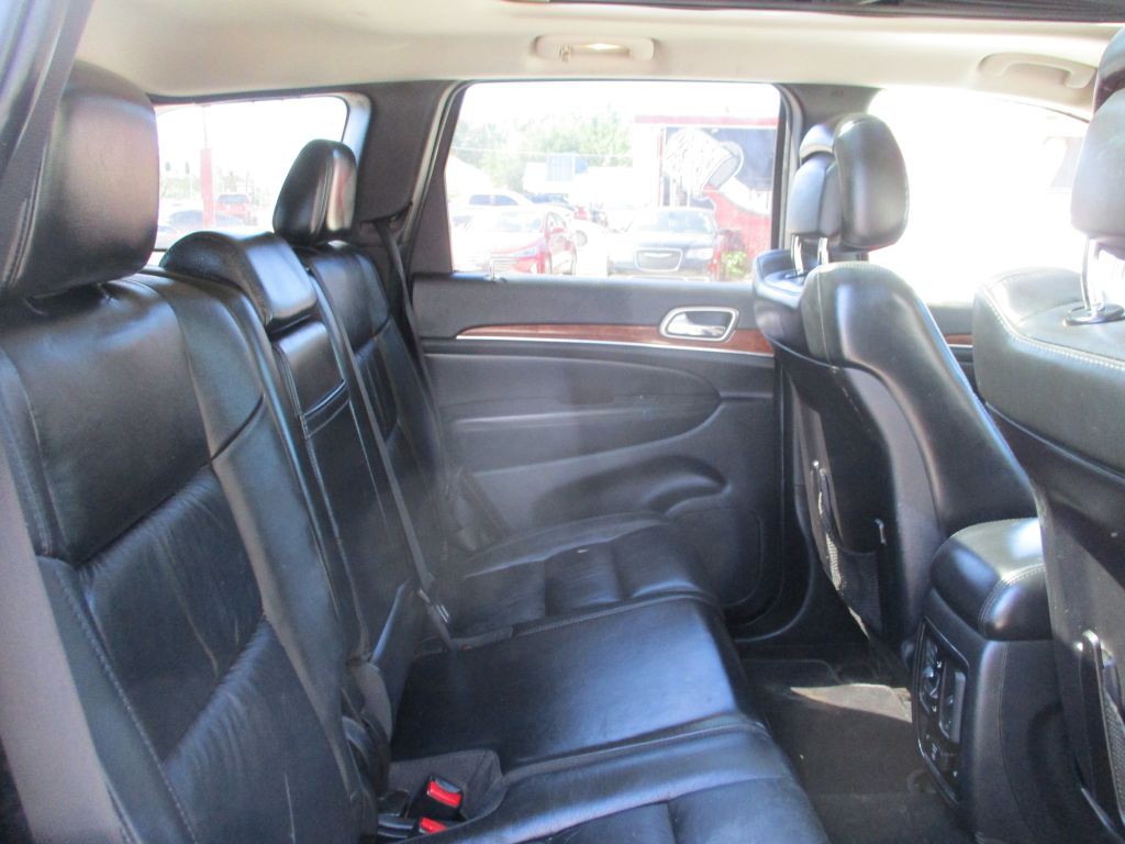 2011 Jeep Grand Cherokee Image 12