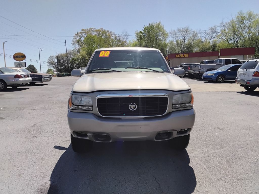 2000 Cadillac Escalade Image 1