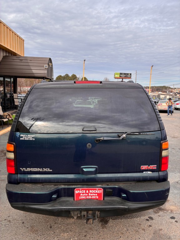 2006 GMC Yukon Image 8