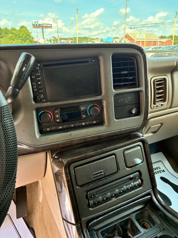 2006 GMC Yukon Image 11