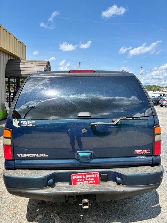 2006 GMC Yukon Image 12