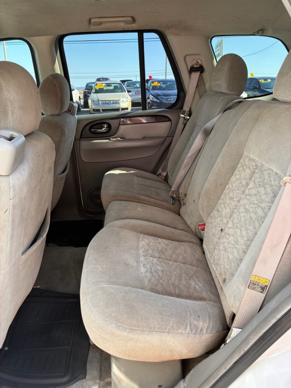 2005 GMC Envoy Image 5
