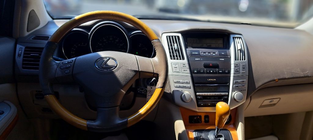 2004 Lexus RX 330 Image 6