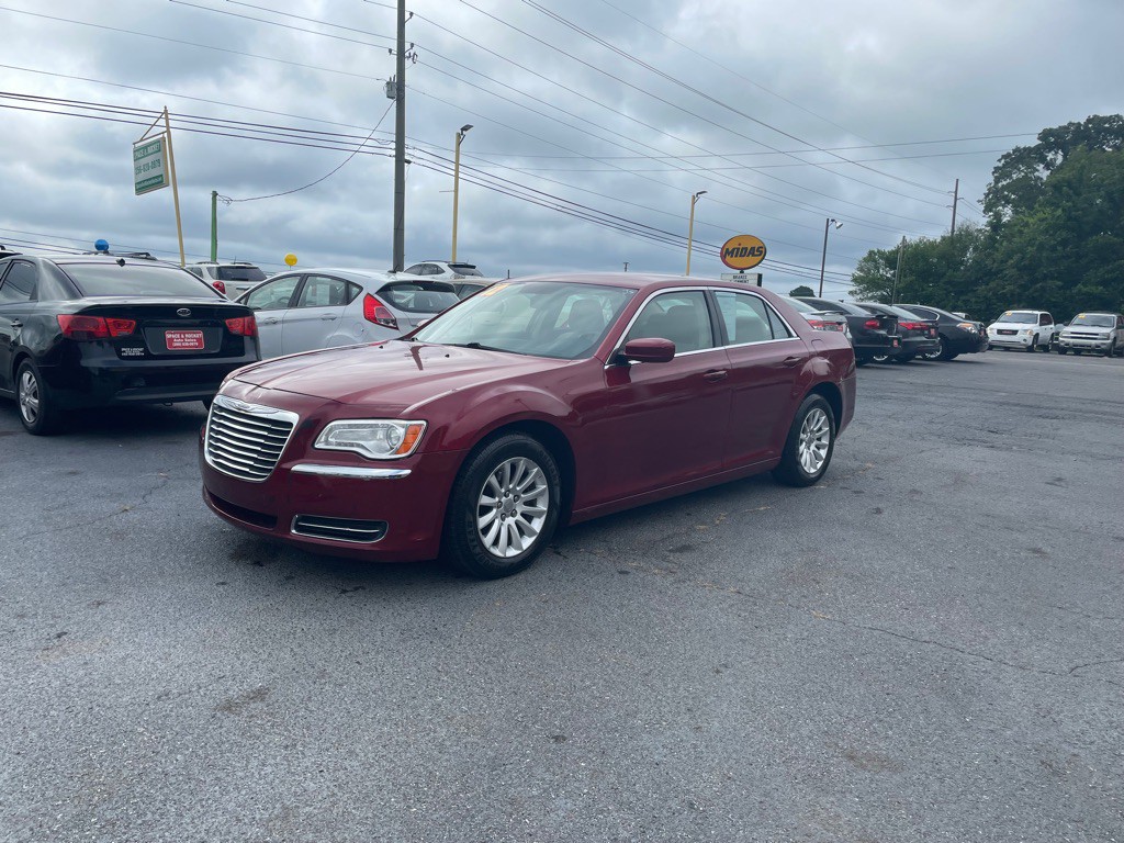 2012 Chrysler 300 Image 9