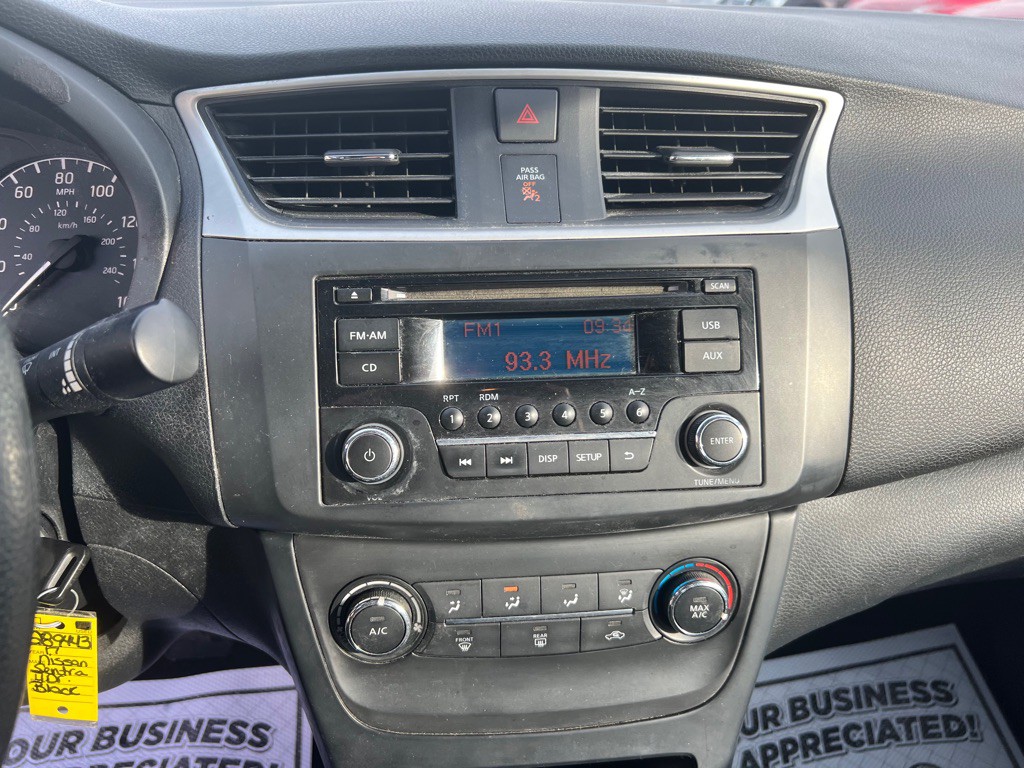 2017 Nissan Sentra Image 12