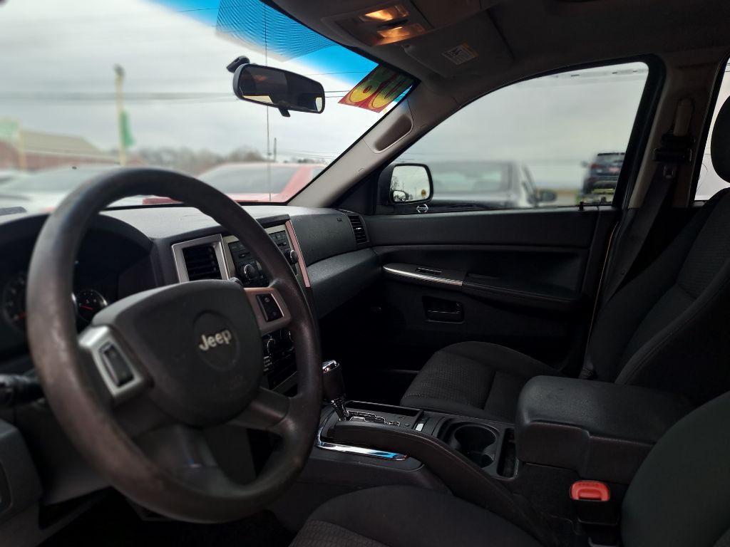 2008 Jeep Grand Cherokee Image 12