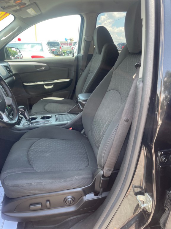 2010 Chevrolet Traverse Image 4