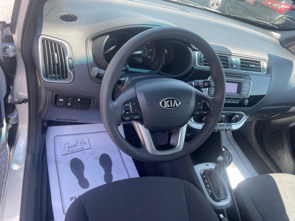 2017 Kia Rio Image 5