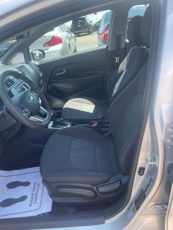 2017 Kia Rio Image 6