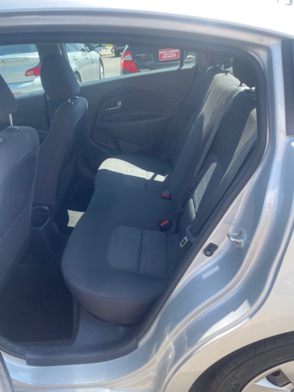 2017 Kia Rio Image 7