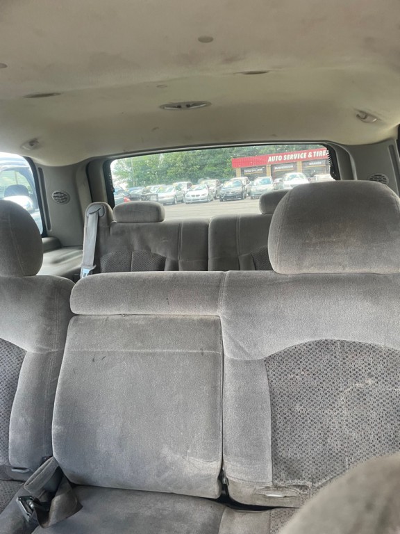 2002 Chevrolet Tahoe Image 20