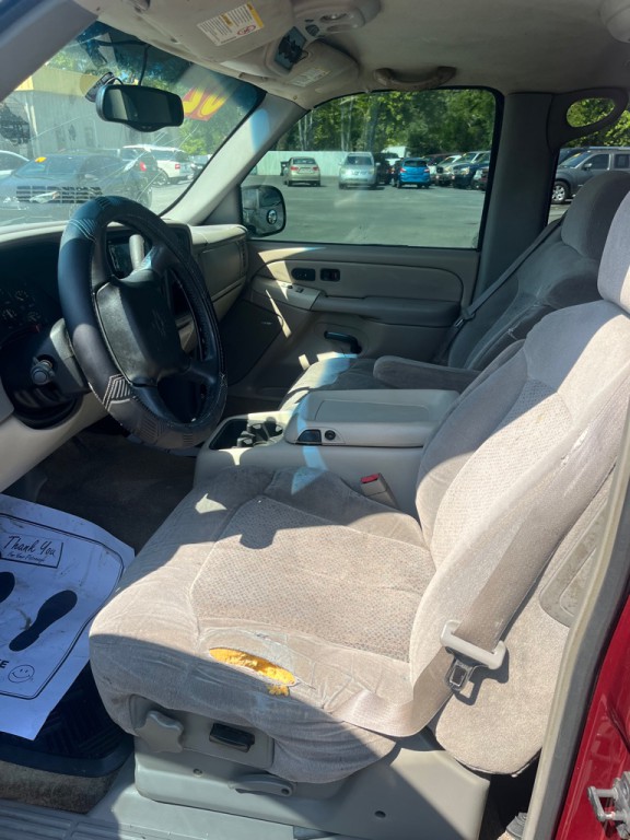 2002 Chevrolet Tahoe Image 24