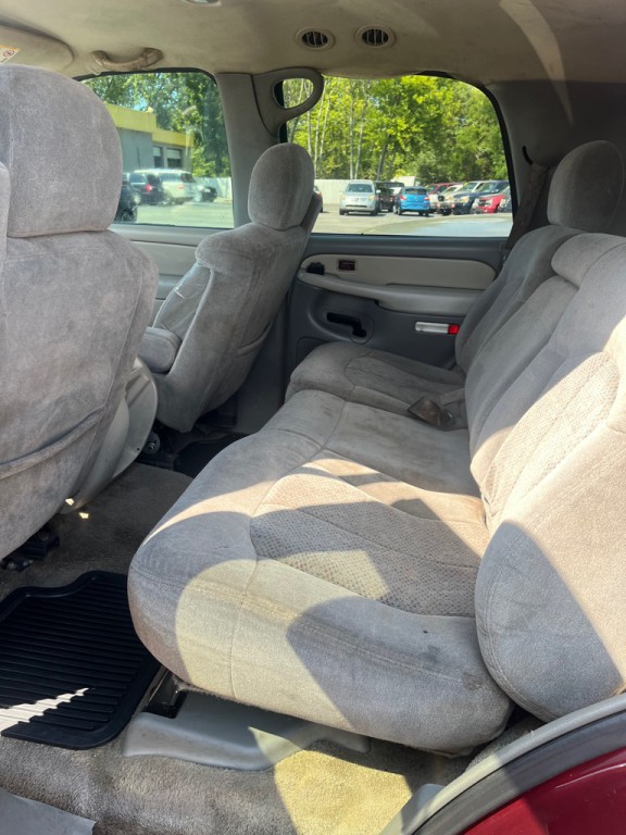 2002 Chevrolet Tahoe Image 25