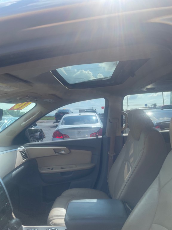 2010 Chevrolet Traverse Image 6
