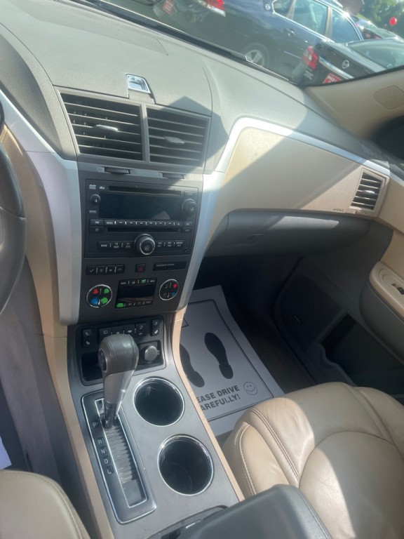 2010 Chevrolet Traverse Image 7