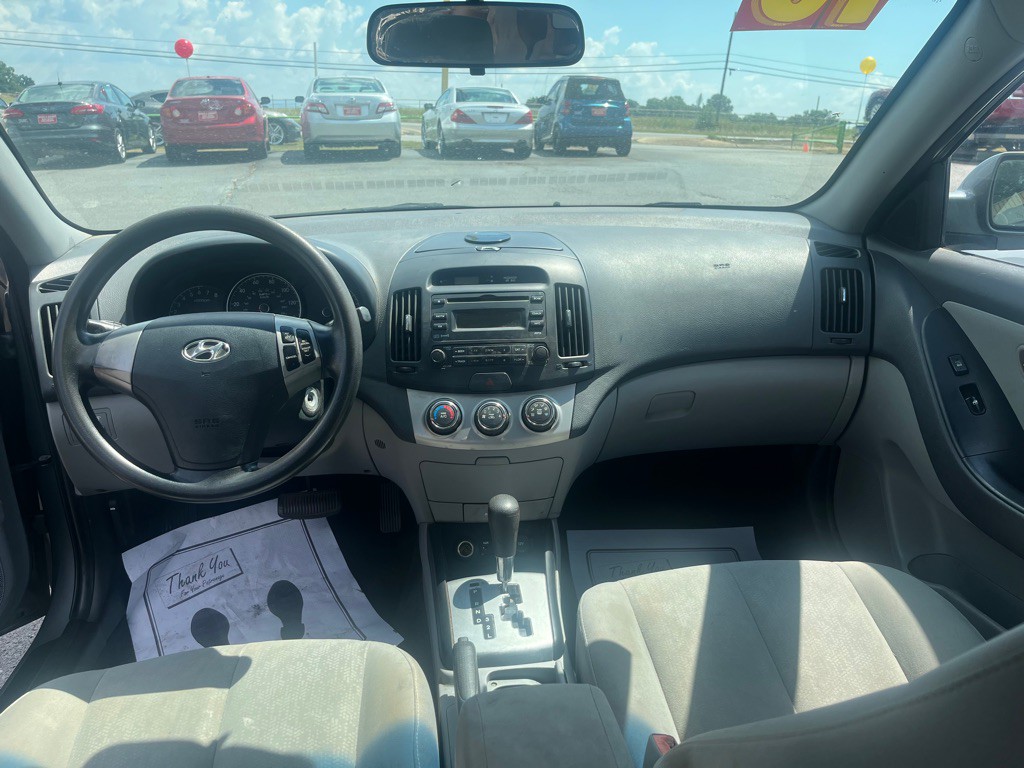 2010 Hyundai Elantra Image 7