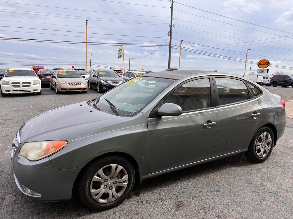 2010 Hyundai Elantra Image 3