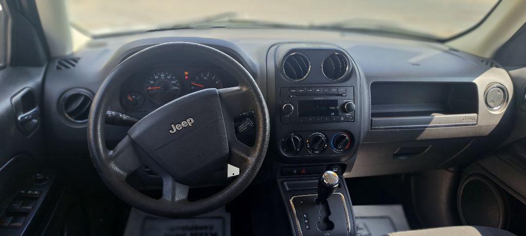 2009 Jeep Patriot Image 10